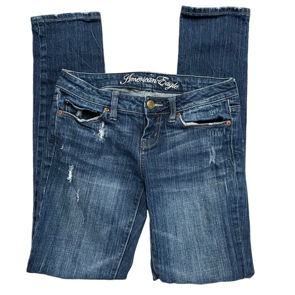 American Eagle Skinny 77 Lightly Distressed Jeans. Size 2 - Picture 3 of 7